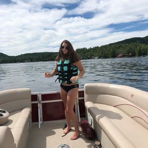 Meet your Posher, Isabella